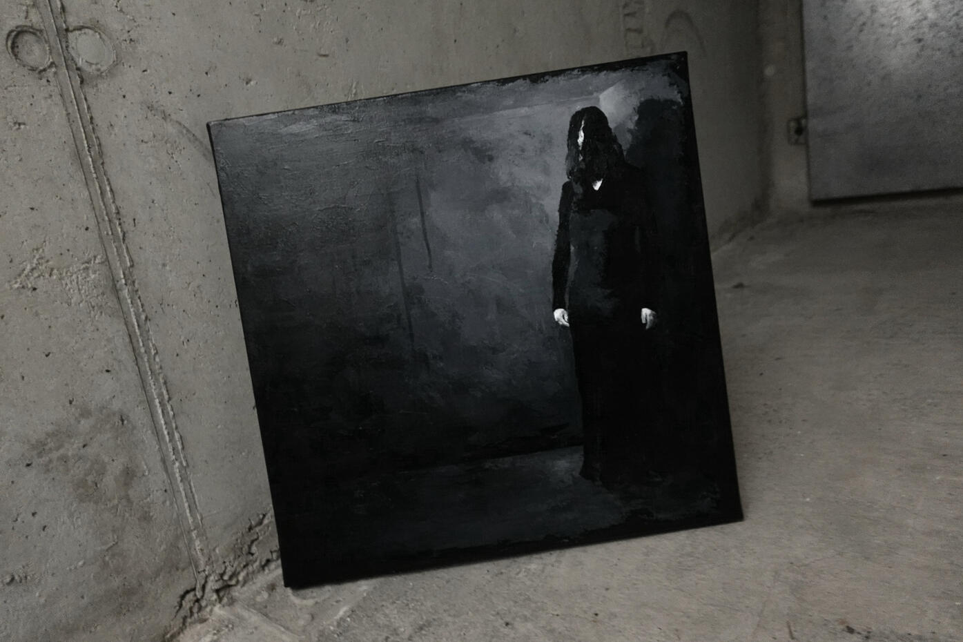 &quot;Woman in Black&quot; - 50 × 50 cm